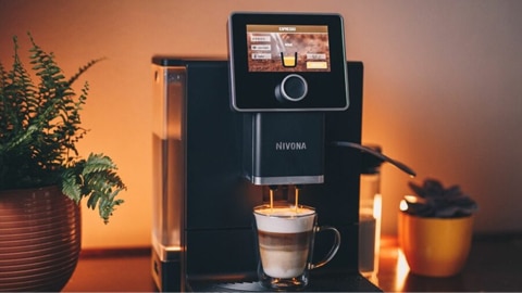 Gewinne den NIVONA Kaffeevollautomaten NICR 960 inkl. Baristakurs und Luxus-Übernachtung